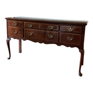 1980s Kittinger Queen Anne Style Mahogany Sideboard For Sale