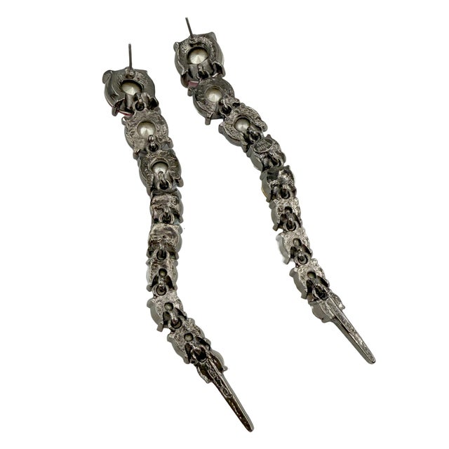 Oscar De La Renta Hematite Plated Rainbow Swarovski Crystal Drop Earrings, Pair For Sale - Image 10 of 10