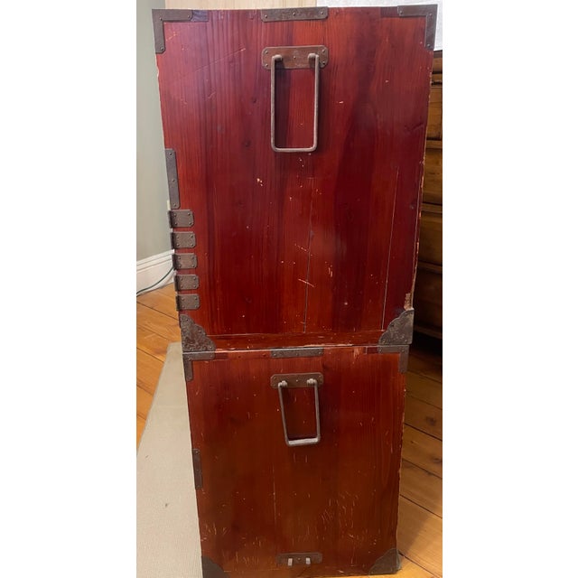 Antique Japanese Meiji/Taisho Era Two-Section Kiri Wood Isho Tansu Chest, C. 1900–1920 For Sale In Boston - Image 6 of 9