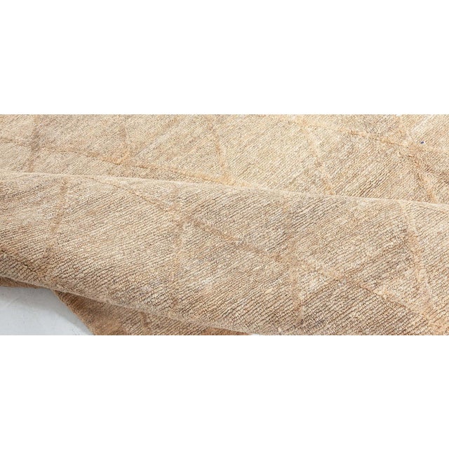 Early 21st Century Abstract Modern Soho Gold Wool Rug by Doris Leslie Blau For Sale - Image 5 of 6