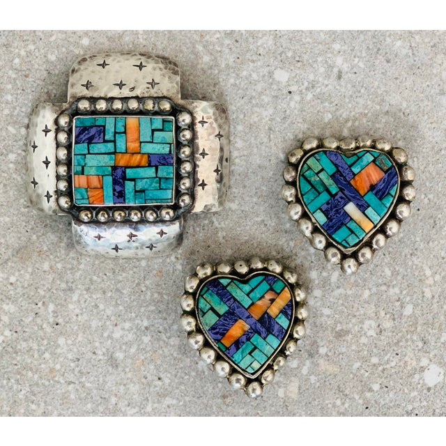 Vintage Early Dian Malouf Silver Hammered Cross Pin, Brooch- Turquoise, Sugilite, Spiny Oyster Mosaic Center, Beaded Surround & Incised Cross Pattern For Sale - Image 10 of 10