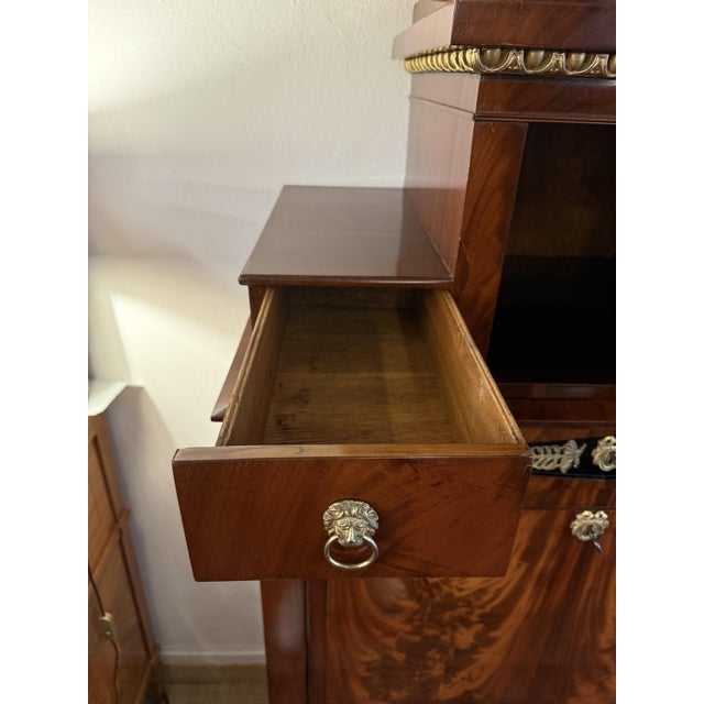 Neoclassical Fall-Front Secretaire Cabinet in Mahogany, 1780 For Sale - Image 5 of 15