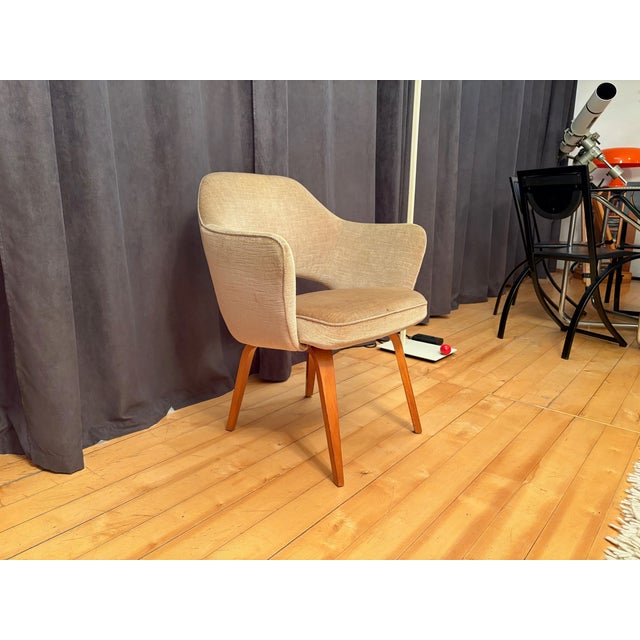 Executive chair designed by Eero Saarinen for Knoll International from the 1950s. In original and good condition. Numerous...