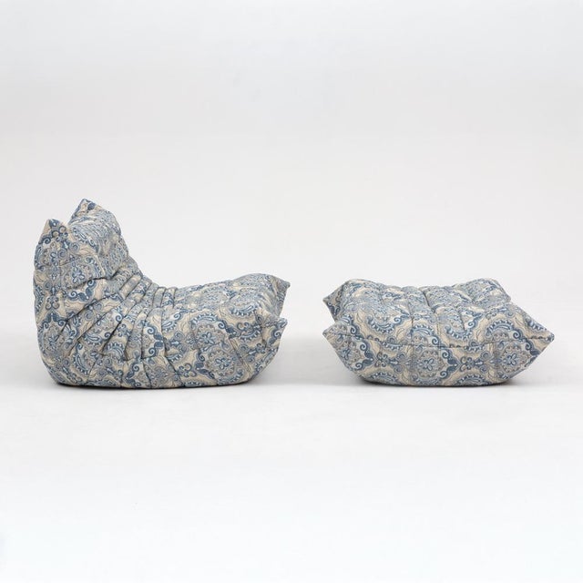 Ligne Roset Togo Lounge Chair and Pouf in Pattern Fabric by Michel Ducaroy for Ligne Roset, 1973, Set of 2 For Sale - Image 4 of 18