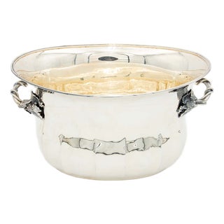 Oval Silver Refresher with Raised Wings For Sale