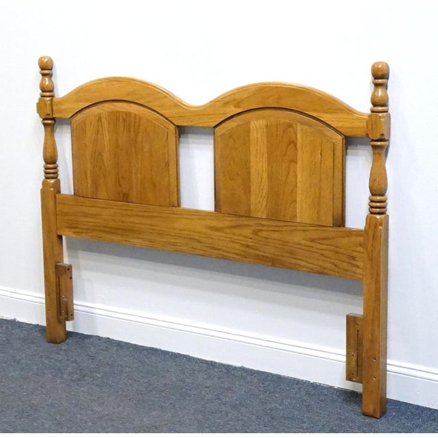 French Country Broyhill Premier Early American Country Style Solid Oak Queen Size Headboard 6510-56 For Sale - Image 3 of 5