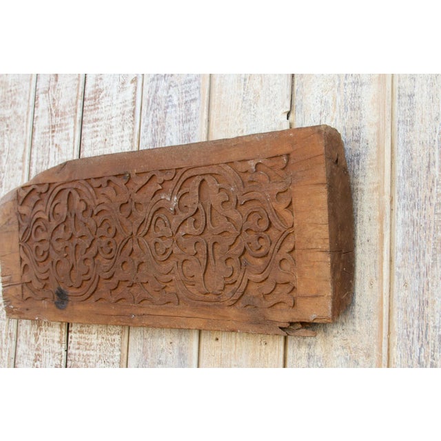 18th Century Primitive Moroccan Wall Carving For Sale - Image 4 of 10