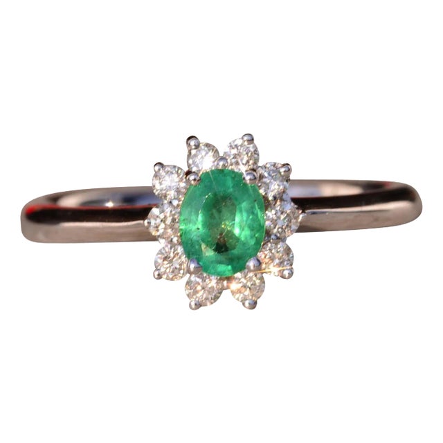 The 89th Avenue: Natural Emerald and Diamond Halo Ring in White Gold For Sale