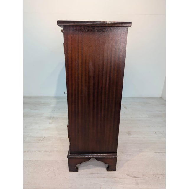 Maroon Antique English-Style Mahogany Chest of Drawers, 1900s For Sale - Image 8 of 13