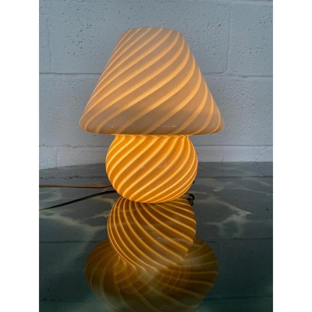 1970s Murano Swirl Mushroom in Yellow Cream, 1970s For Sale - Image 5 of 7