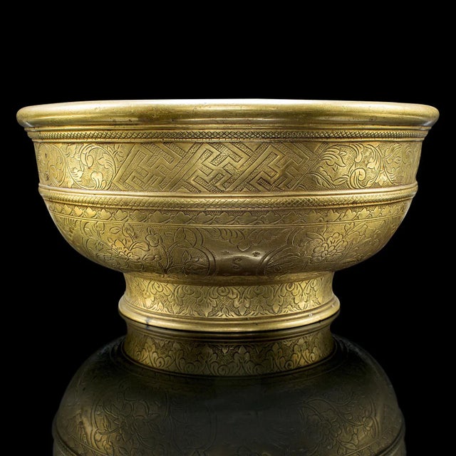 This is an antique planter bowl. An Oriental, brass jardiniere dish, dating to the early Victorian period, circa 1850....