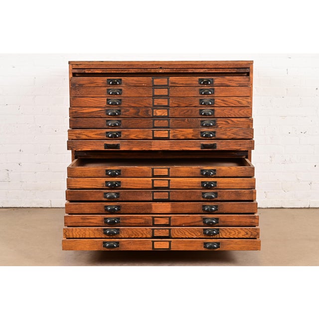 Early 20th Century Antique Arts & Crafts Oak 14-Drawer Architect's Blueprint Flat File Cabinet, Circa 1900 For Sale - Image 5 of 13