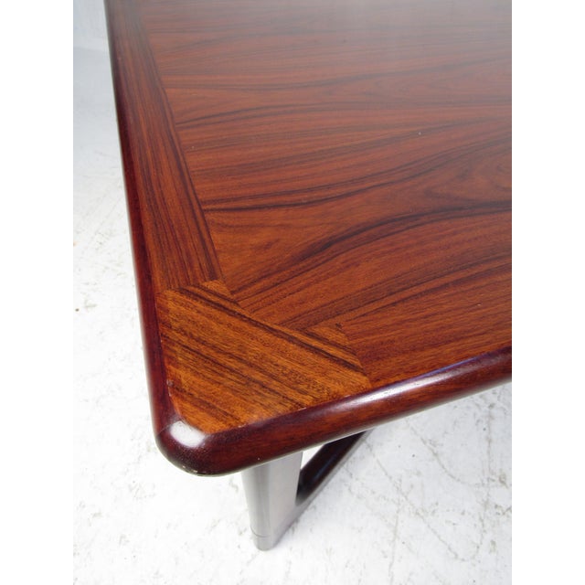 Mid-Century Modern Rosewood "X" Base Coffee Table For Sale - Image 10 of 12