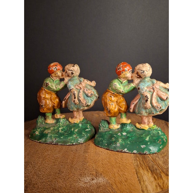 1920s Antique Hubley 332 Cast Iron Kissing Dutch Kids Bookends Pair Original Paint 1920s For Sale - Image 5 of 17