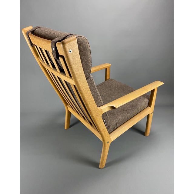 Mid-Century Modern GE265 Armchair by Hans Wegner for Getama, Denmark, 1992 For Sale - Image 11 of 11