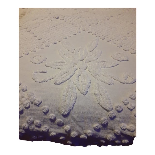 Mid Century Vintage Chenille True White Tufted Chenille Blanket/Bedspread For Sale