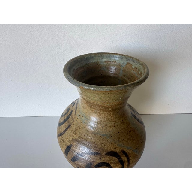 Vintage Organic Abstract Studio Pottery Vase With Hand-Painted Swirl Motif, Signed For Sale - Image 4 of 11