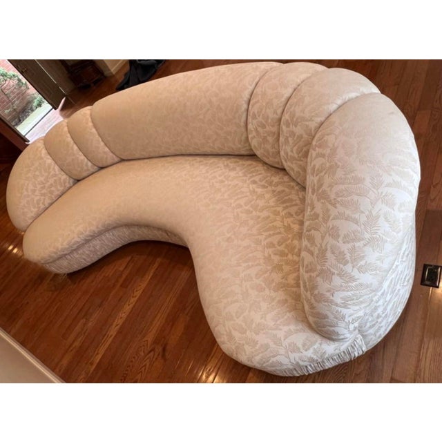 1980 Postmodern Curvy Kidney Sofa For Sale In New York - Image 6 of 7
