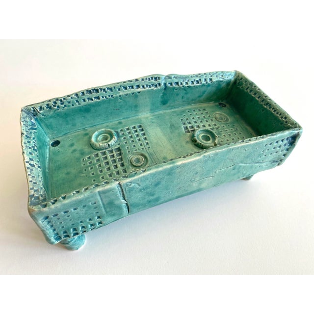 Mid-Century Modern Vintage 1980's Organic Modernist Studio Art Pottery Abstract Footed Rectangle Decorative Bowl For Sale - Image 3 of 13