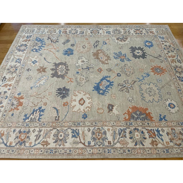 8'2 X 9'10 Handmade Mahal Style Rug – Afghan Oushak Wool Rug in Soft Tones For Sale - Image 9 of 10
