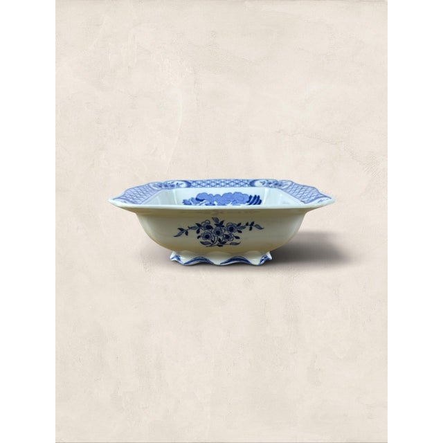Victorian Antique English Blue and White Transferware Serving Dish For Sale - Image 3 of 8