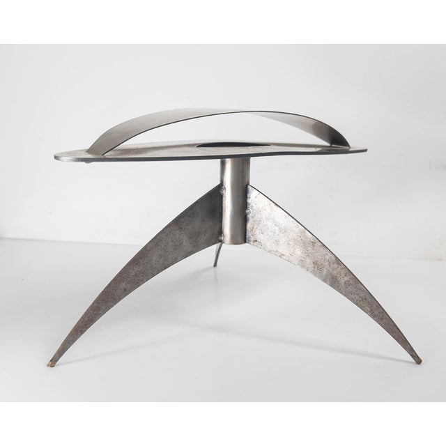 We are selling this cool looking late 20th century sculpture. This simple sculpture has interesting form done in cut...