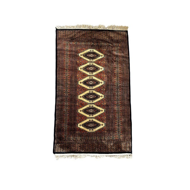 Hand-Knotted Persian Rug in Wool For Sale - Image 9 of 9