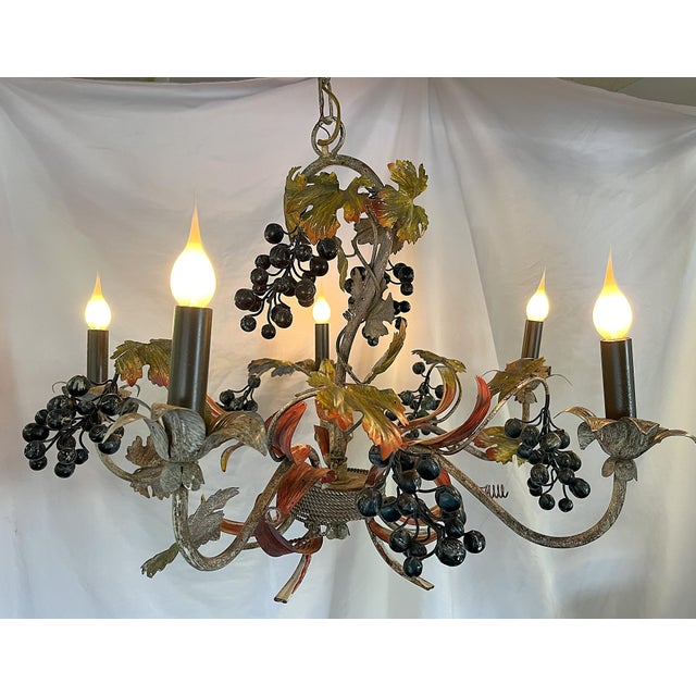 Vintage Italian Tole Grapevine Vineyard Motif 5-Light Chandelier For Sale In West Palm - Image 6 of 12