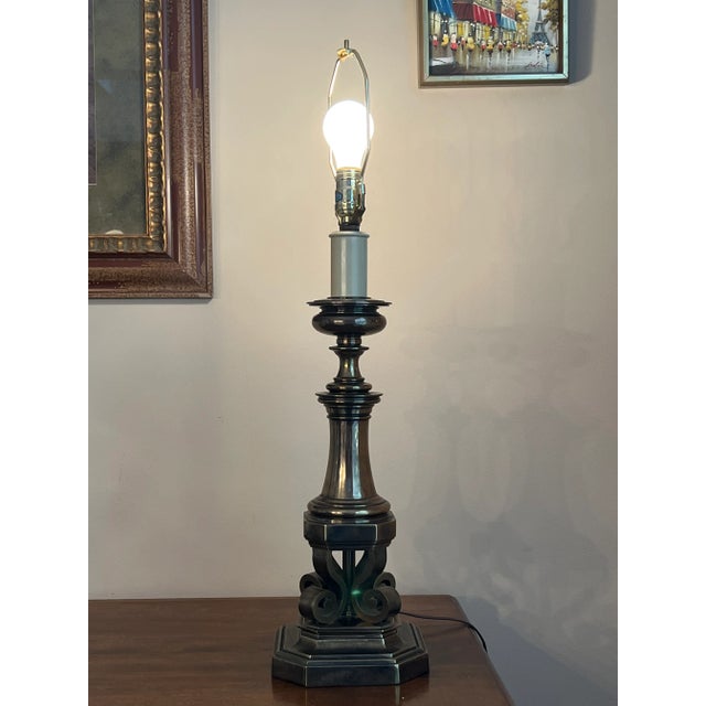 Mid-Century Modern Stiffel Brass Table Lamp For Sale In Minneapolis - Image 6 of 10