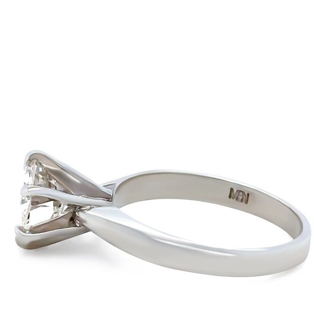 Contemporary Bespoke Platinum Diamond Engagement Ring 1.48ct For Sale - Image 3 of 9