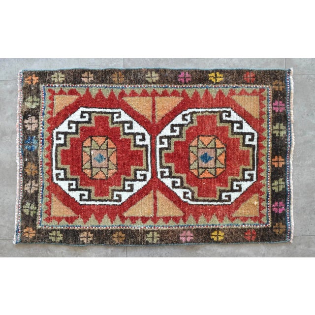 Hollywood Regency Hand Knotted Door Mat, Entryway Rug, Bath Mat, Kitchen Decor, Small Rug, Turkish Rug - 1′9″ × 2′9″ For Sale - Image 3 of 5