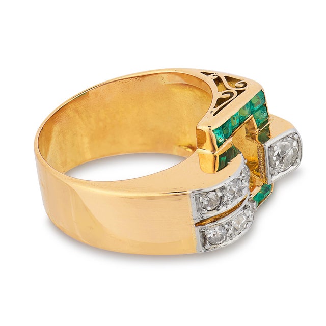 1940s Retro Diamond Emerald 18k Rose Gold Ring, Size 4 For Sale - Image 4 of 6