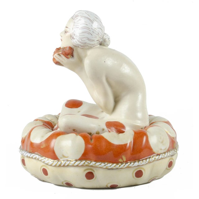 Art Deco Early 20th Century Art Déco Hand-Painted Ceramic Cosmetic Powder Bowl of a Lady Sitting Over a Cushion by Aladin, France For Sale - Image 3 of 9