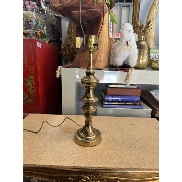 Vintage Brass Attributed to Stiffel Table Lamp For Sale In Atlanta - Image 6 of 9