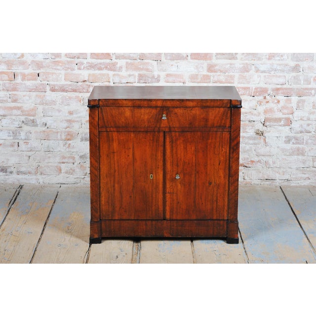 Biedermeier Credenza in Spruce and Walnut Veneer, Czech, 1830s For Sale - Image 10 of 12