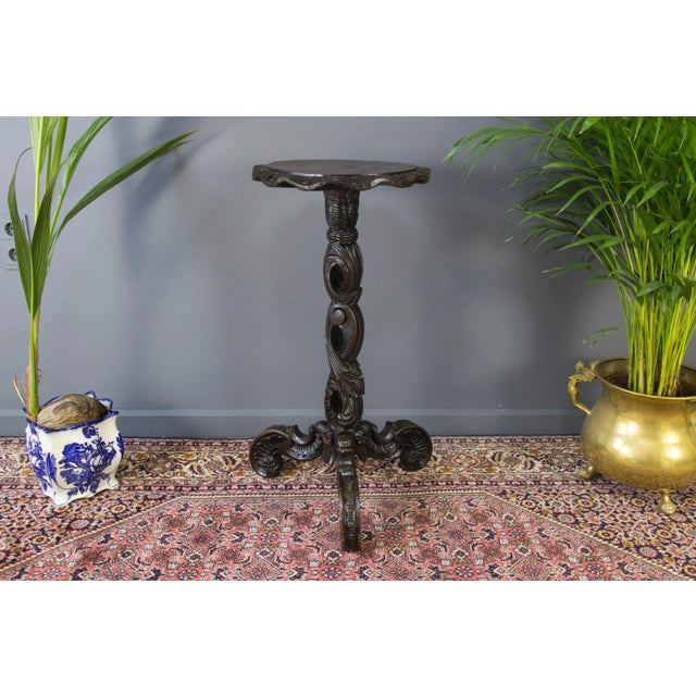 Rococo French Carved Pedestal Table For Sale - Image 3 of 18