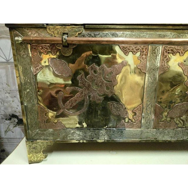 Chest in Bronze with Copper and Gilded Brass For Sale - Image 6 of 13