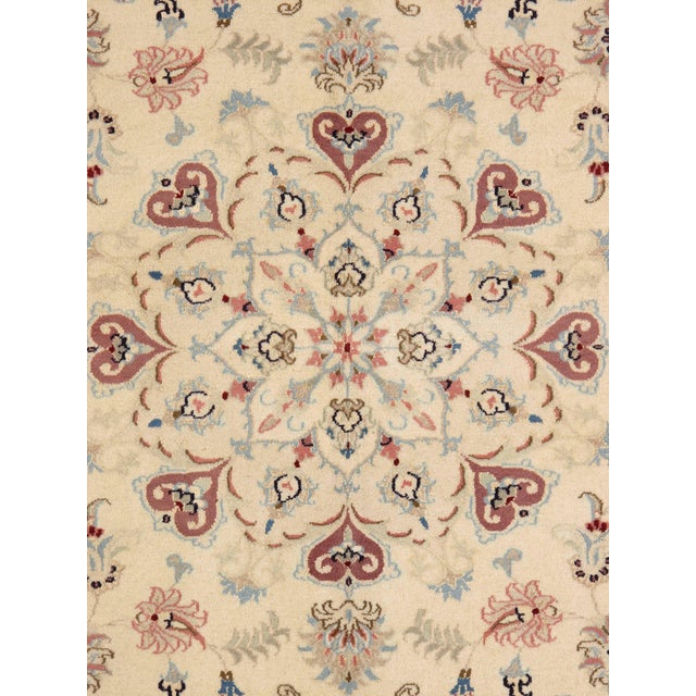 Traditional Vintage Persian Tabriz Rug With Floral Design 6'9" X 9'6" For Sale - Image 3 of 4