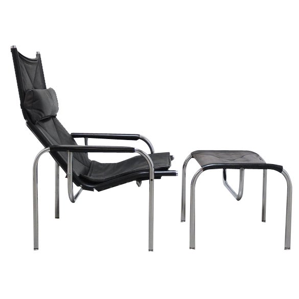 Set of Reclining He1106 Lounge Chair with Ottoman by Hans Eichenberger for Strässle, 1978 For Sale