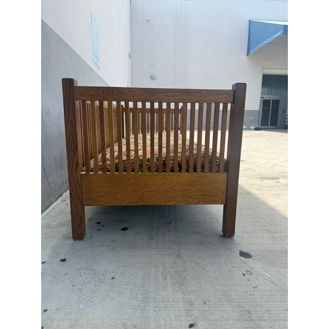 1990s Stickley Craftsman Spindle Back Sofa For Sale In Miami - Image 6 of 14