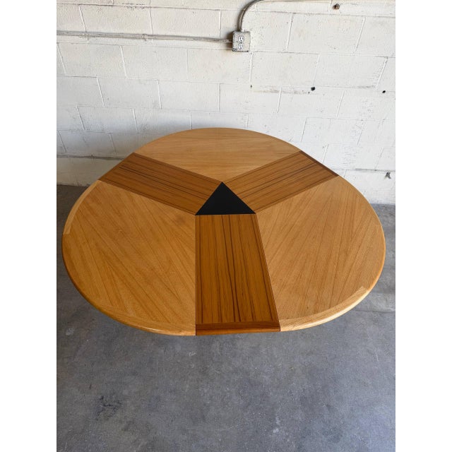 Skovby Møbelfabrik A/S Mid 20th Century Skovby Sm33 Danish Teak Round Dining Table Expandable Butterfly Extension For Sale - Image 4 of 10