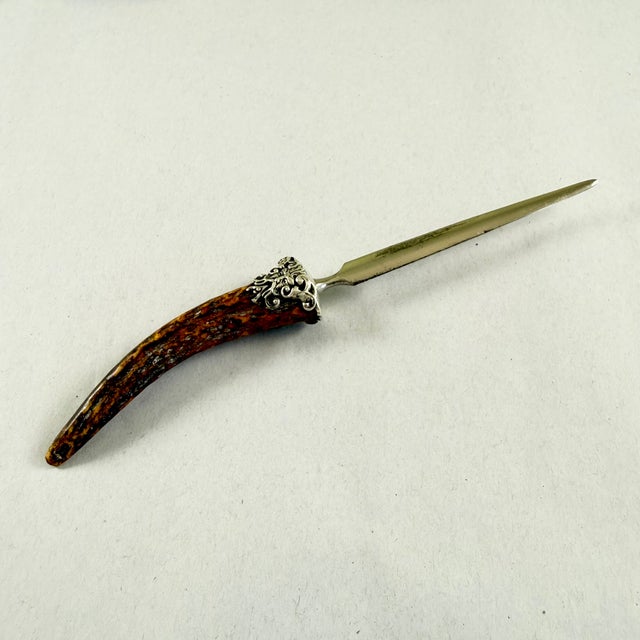 Late 19th Century English Stag Horn & Sterling Silver Green Man Face Letter Opener For Sale - Image 5 of 12