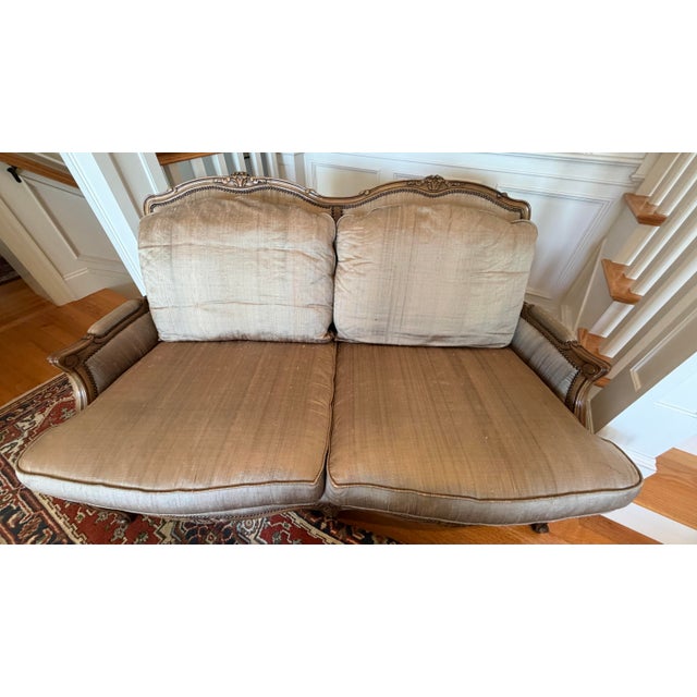 Baker Furniture Company Vintage Baker Furniture French Provincial Louis XV Carved Wood Settee For Sale - Image 4 of 10
