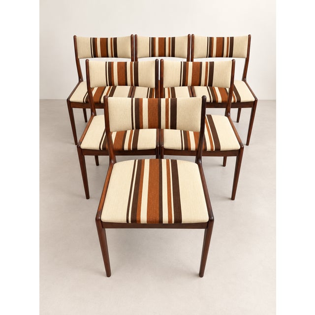 Vintage Danish Dining Chairs by Johannes Andersen for Uldum Møbelfabrik, 1960s, Set of 6 For Sale - Image 3 of 6