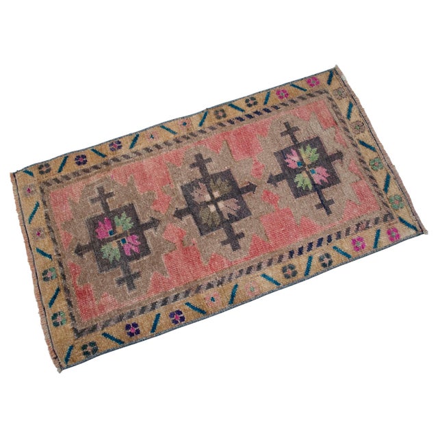 1970s HHand Knotted Small Turkish Rug Door Mat, Entryway Rug, Bath Mat, Kitchen Decor, - 18″ × 32″ For Sale - Image 4 of 13