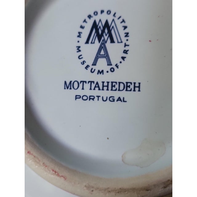 White Vintage Mottahedeh Metropolitan Museum of Art Ceramic Flower Frog Bulb Vase Portugal For Sale - Image 8 of 11