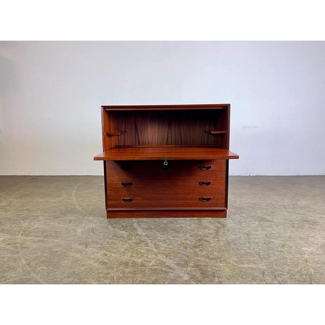 1960s Mid-Century Secretay in Teak by Peter Hvidt & Orla Mølgaard-Nielsen for Søborg Møbelfabrik, 1960s For Sale - Image 5 of 16