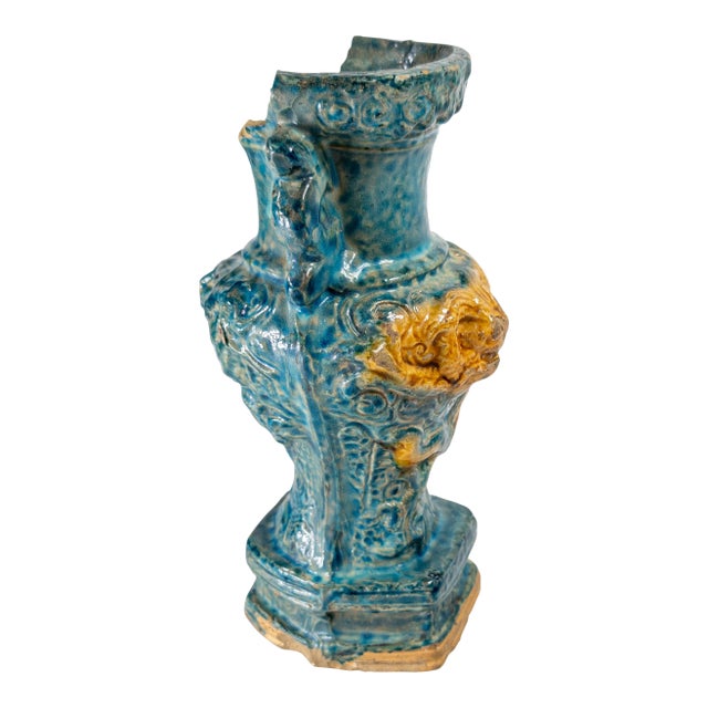 20th Century or Earlier Chinese Ming Style Fahua Glazed Dragon Vase For Sale