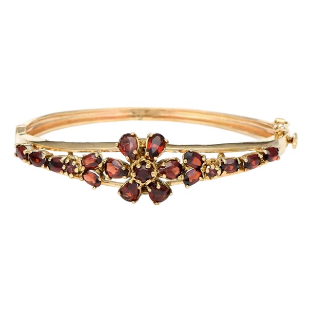 14KY Vintage Garnet(5.70) Cluster Bangle Bracelet For Sale