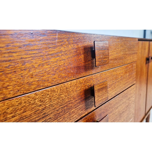 Brown Model 4060 Credenza by Ib Køfod-Larsen for G Plan, 1960s For Sale - Image 8 of 14